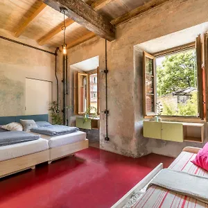 Un Posto A - All'interno Di Cascina Del 700 Auberge de jeunesse