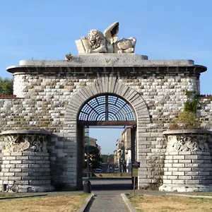 https://new-alex-home-al-porto.it-tuscanyhotel.com